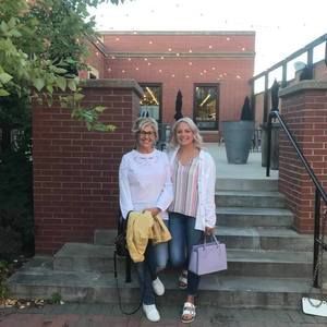 Meet your Posher, Lynn